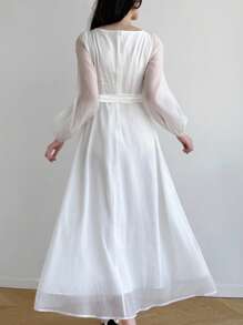 Modelyn 女式撞色蕾丝甜心领网眼长袖中长连衣裙 - 白色 - 查看 2