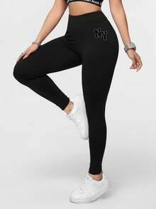 SHEIN Essnce NY字母印花休闲运动针织打底裤，适合秋冬外套 - 黑色 - 查看 3