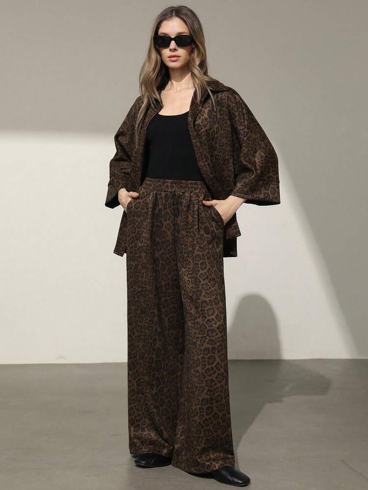 Aveloria Modichic Conjunto de 2 piezas de camisa suelta con cuello y botones de estampado de leopardo, y pantalones rectos de cintura elástica para mujer - Multicolor - Ver 5