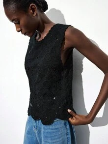 Maija 黑色无袖圆领刺绣吊带针织上衣，适合秋季穿着，展现女性乡村风情。黑色钩针编织上衣，镂空钩针编织上衣，适合沙特国庆节、休闲派对、感恩节、万圣节、圣诞节等场合穿着。 - 黑色 - 查看 7