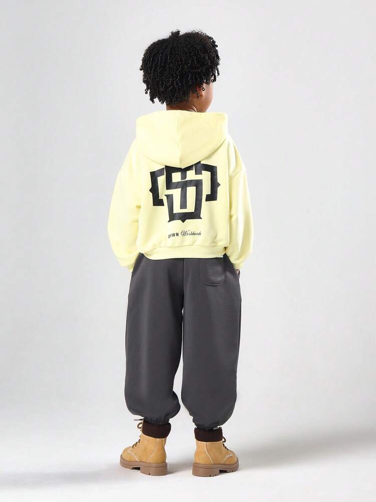 Set aus Kapuzenpullover und Jogginghose