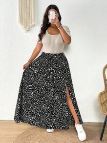 SHEIN Frenchy Conjunto de 2 piezas de blusa de manga corta de unicolor y falda estampada talla grande - Negro - Ver 5