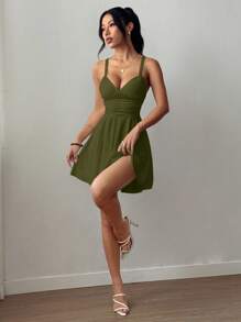 RiviMae 女式 V 领褶饰腰部 A 字形性感优雅细肩带短款针织连衣裙 - 軍綠色 - 查看 4