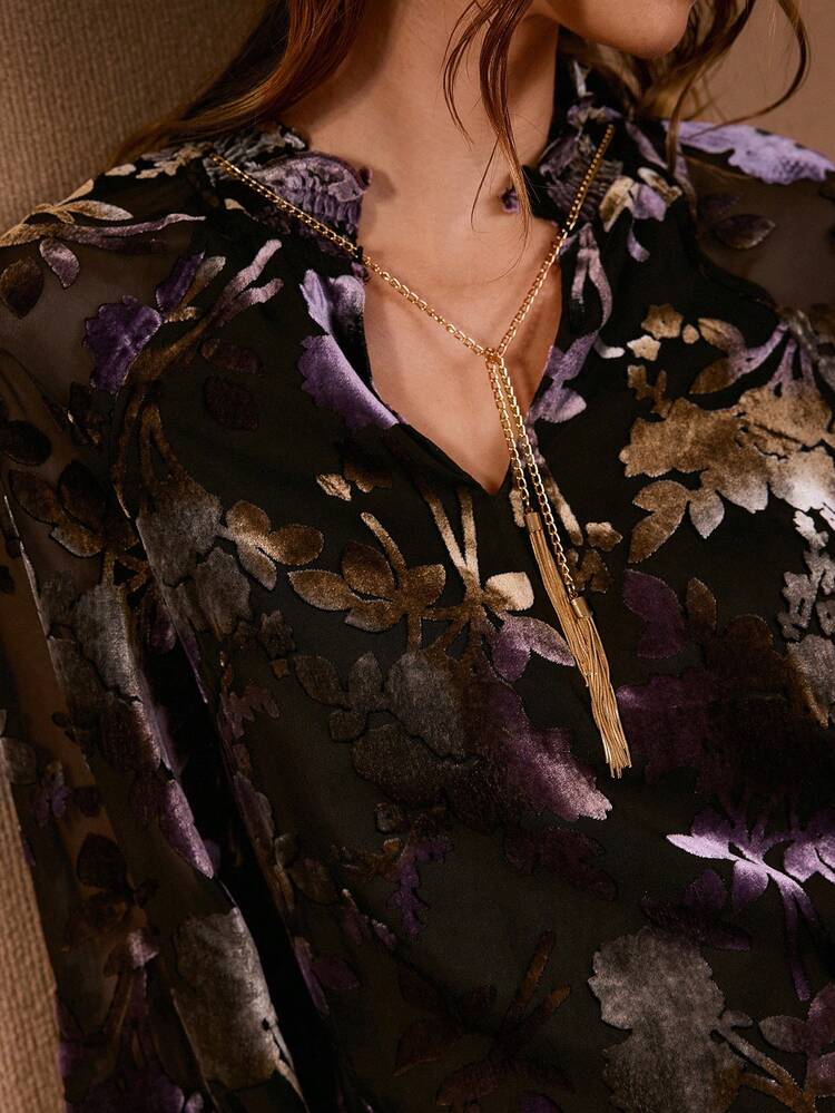 VELVET CHAIN DETAIL FLORAL PRINT BLOUSE