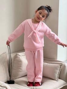 SHEIN 3pcs/Set Young Girl Light Pink Sweatshirt,Matching Pants & Striped Shawl,Back-To-School Summer Career Day Cute Round Neck Long Sleeve Outfits - Pink - View 9