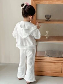 Genkimix Kids 两件套女童长袖连帽外套和宽松长裤套装，质感面料，适合秋季穿着，白色休闲返校日常穿着，秋冬季时尚百搭。 - 白色 - 查看 2