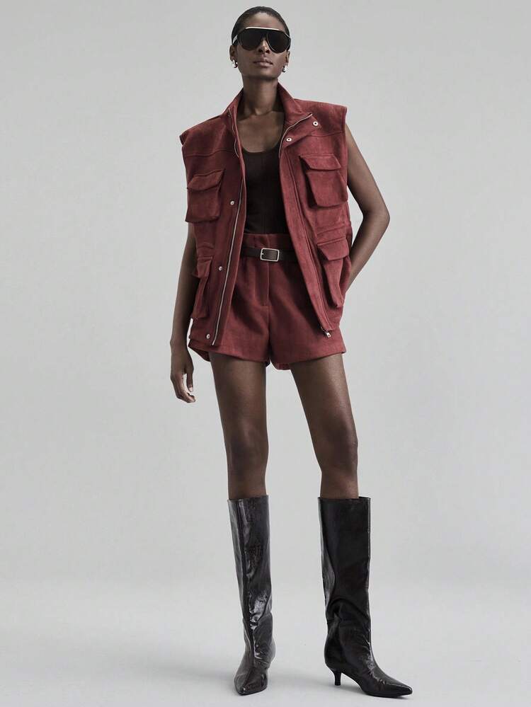 Urban Chic Style, Dark Brown, Women's Shorts, Hot Pants, Suede Material, High-Waisted Shorts, Autumn Apparel, Casual Wear, Bottom Wear, Leisure Shorts, Country Music Festival Burgundy Modern Urban Casual Fashion Business Casual Women's Office Wear Low-Key Old Money Style Effortless Temperament High-End Urban Commuting High-Quality Airport Women's Wear High-End Material Street Style, Sophisticated, Simple And Cool Minimalist Pants Old-Fashioned Cruise Clothing Street Style, Sophisticated