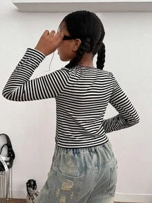 ملابس علوية قصيرة مخططة بياقة مربعة وأكمام طويلة للفتيات المراهقات، تي شيرت كاجوال محبوك مضلع بقصة ضيقة للارتداء اليومي - أبيض وأسود - مشاهدة 2