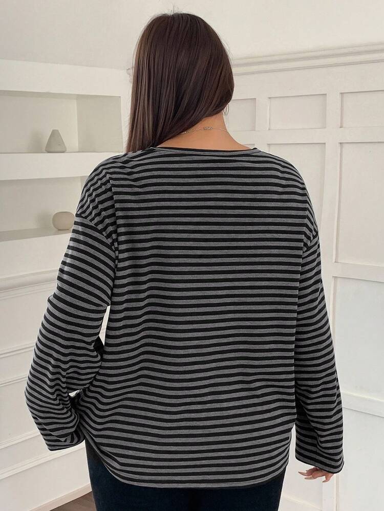 Dazy Plus Plus Size Striped Loose Fit Crew Neck Long Sleeve Street Style Pullover Sweatshirt For Women Fall/Winter