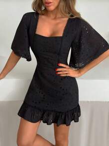 SHEIN Cottnline Váy ngắn thanh lịch tay bèo thêu cho nữ - màu đen - Xem 4
