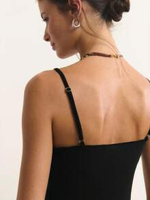 Nöista 夏季上衣，采用网纱拼接和斜条纹面料。轻盈透气的网纱面料，是夏季女性的理想之选，可爱又充满欧式夏日风情。 - 彩色 - 查看 6