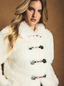 Poéselle 秋冬女士长袖纽扣领仿皮草优雅夹克 - 杏色 - 查看 4