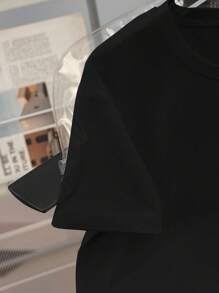 SHEIN 大码宽松心形刺绣女式 T 恤 - 黑色 - 查看 4