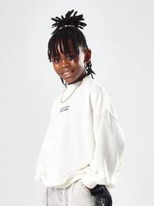 SUMWON Basic White Pullover Sweatshirt Long Sleeve Casual Crewneck Cotton Blend Winter Fall Streetwear Fashion Classic School College Essential Unisex Everyday Wear