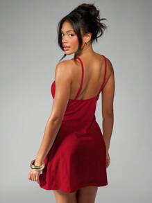 MISSGUIDED Broderie Anglaise Mini Dress Ruched Bust Summer Party Evening Holiday Resort Vacation Sleeveless Sweetheart Neckline Tie Front Adjustable Straps