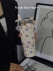 1 قطعة كوب عازل للحرارة والبرودة سعة 900 مل/33.44 أونصة بتصميم قلب وفيونكة، زجاجة مياه كبيرة السعة مع مقبض وقش، غطاء للشرب من الجانبين، للسفر والخارج والرياضة والمدرسة، هدية عيد - متعدد الألوان - مشاهدة 13