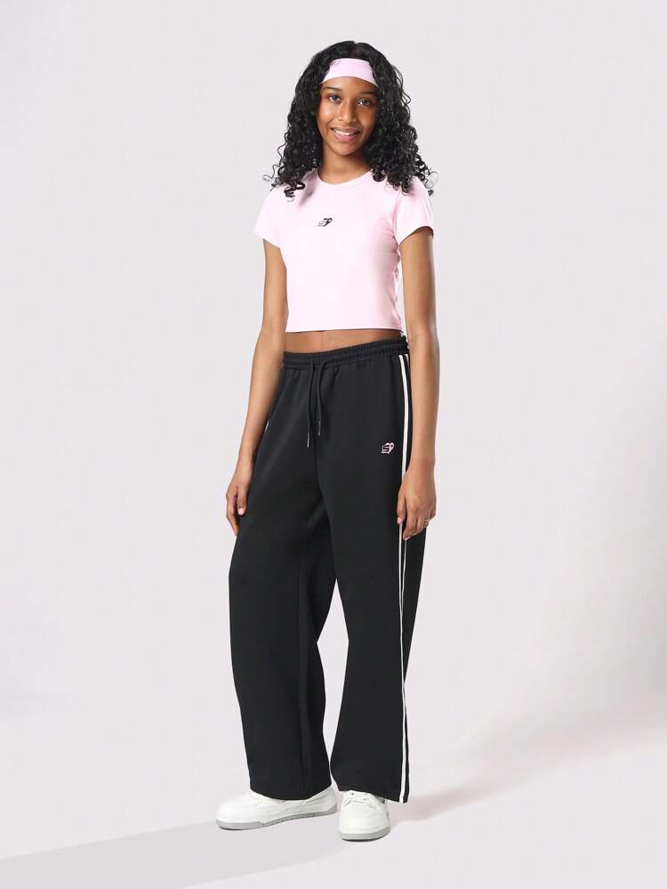 Cropped T-Shirt And Wide Leg Joggers With Side Stripes