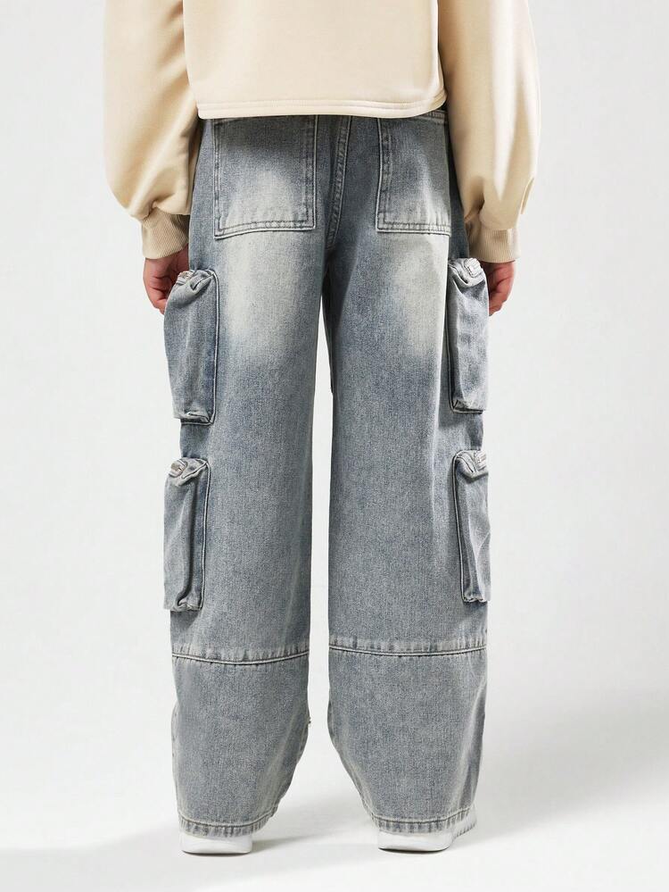 Cargo-Jeans mit weitem Bein und Reißverschlusstaschen