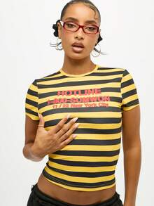 SUMWON WOMEN 复古风格条纹短款 T 恤，带有热线文字印花，纽约城风格修身短袖上衣，Y2K 时尚街头服饰 - 彩色 - 查看 5