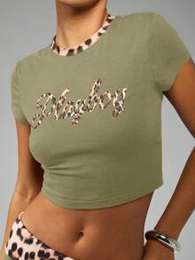 Missguided x Playboy MISSGUIDED 豹纹装饰婴儿 T 恤 Y2K 时尚短款上衣夏季节日短袖修身 T 恤修身剪裁街头风格休闲日常穿着