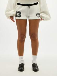 SUMWON WOMEN 校队风格字母印花运动短裤高腰运动抽绳撞色腰带数字图案夏季热裤 - 白色 - 查看 4