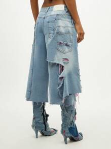 SUMWON WOMEN Quần short denim Bermuda rách hai lớp phong cách lễ hội, cạp cao đính đinh tán, chi tiết rách, điểm xuyết chỉ hồng, quần thời trang mùa hè - Màu xanh lam - Xem 2