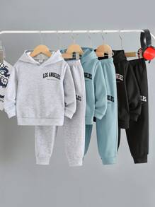 SHEIN 6 件儿童/青少年男童休闲字母印花连帽运动衫和宽松针织裤两件套，3 种颜色（红色、黑色、灰色），适合通勤、上学、日常休闲、旅行、运动、所有季节 - 淺藍色 - 查看 2