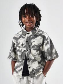 SUMWON 青年扎染印花纽扣宽松衬衫短袖超大露营领休闲周末假日街头风格口袋细节 - 深灰色 - 查看 6
