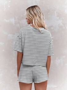 MISSGUIDED Bộ đồ hai mảnh mùa hè thường ngày Áo thun sọc tay ngắn Quần short Phối đồ mặc ở nhà Cổ tròn thoải mái Bộ đồ đồng bộ - trắng - Xem 2
