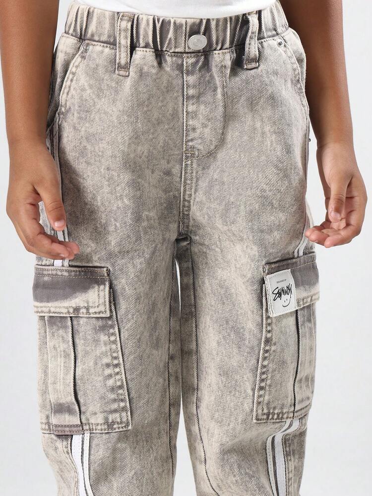 Jeansy cargo w stylu vintage z lampasami po bokach i mankietami