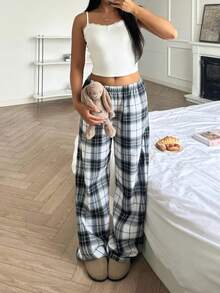 Komplet piżamowy dla nastolatek w jednolitym kolorze z koszulką na ramiączkach i spodniami w kratę