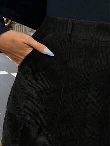 Calvaya 加大码灯芯绒 A 字形拉链口袋装饰中长裙，“永不过时，古怪优雅系列（Woe Is Me Vibes）（星期三美学）” - 黑色 - 查看 5