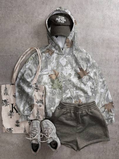 SHEIN Tween Girl Sport Casual Loose Fit Vintage Camouflage Tree Branch Street Print Hooded Sweatshirt, Suitable For Autumn & Winter
