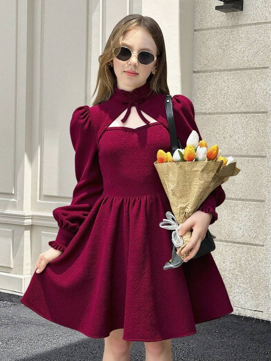 SHEIN Serisse Kids Tween Girl 优雅复古酒红色灯笼长袖灯芯绒连衣裙，带荷叶边领口，适合秋冬、圣诞节和日常穿着 - 酒紅色 - 查看 1