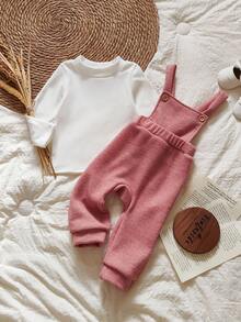SHEIN Baby Mädchen süßer, niedlicher gestrickter Rollkragen Langarm-Top und gestrickte Latzhose Set - Korallenrosa - Übersicht 1