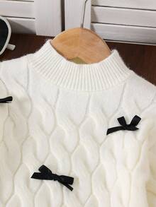 SHEIN 年轻女孩日常休闲扭纹渐变圆领提花长袖毛衣裙毛衣裙长袖连衣裙可爱花朵可爱日常穿搭花朵印花装饰连衣裙适合秋冬季日常穿搭返校穿 - 米色 - 查看 6