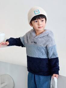 PrepCrw 男童舒适、休闲、时尚、柔软、保暖的多巴胺绒面卫衣，采用撞色字母印花设计，适合冬季穿着。 - 彩色 - 查看 6