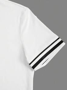 Manfinity Homme Bộ áo thun cổ tròn tay ngắn và quần short màu tương phản dành cho nam - Nhiều màu - Xem 3