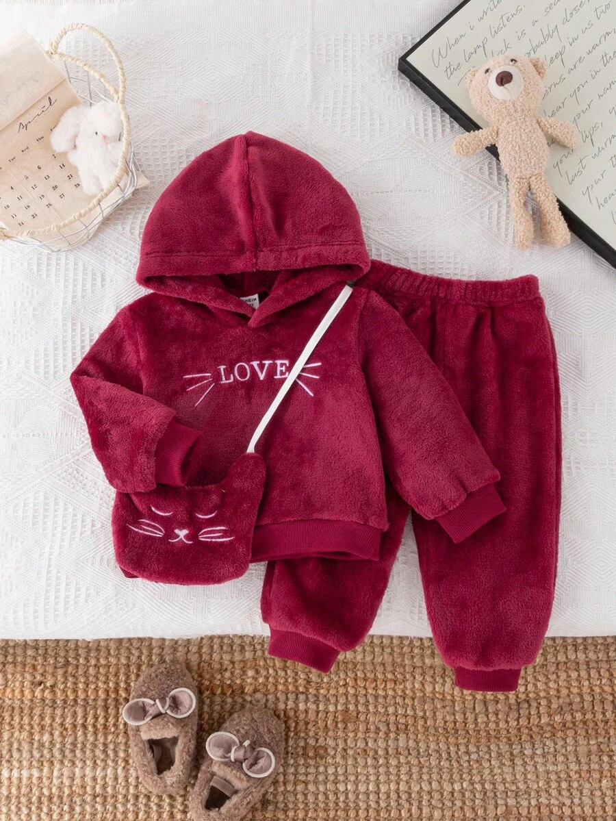 SHEIN Playful Pals Baby Love 刺绣羊毛连帽衫和裤子套装,秋冬 - 酒紅色 - 查看 1
