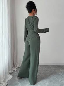 SHEIN Raffinéa 2件套女士纯色褶边不对称下摆长袖套装 - 綠色 - 查看 3