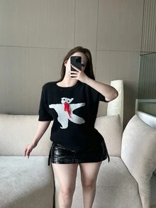 Flirla Blusa de punto de manga corta con patrón de dibujos animados de color contrastante para tallas grandes - Negro - Ver 8