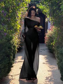 DAZY Vacation Style Bikini Set With Long Sleeve Backless Sheer Coverup Dress - Black - View 2