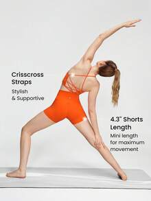 GLOWMODE FeatherFit™運動內衣和8英寸短褲套裝，背部帶綁帶運動內衣背心和高腰側口袋運動車手短褲，適用於低衝擊度瑜伽日常跑步健身夏季訓練 - Orange Ignite - 查看 3