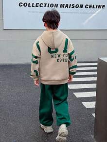 SHEIN 男童韩版卫衣和裤子套装，休闲宽松大字母图案长袖连帽衫和松紧腰裤，适合秋季、春季、户外玩耍、学校、街头风格、派对和休闲 - 綠色 - 查看 9