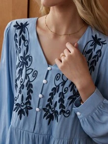 Écloséra 复古法式宽松刺绣V领长袖连衣裙，女款，春秋季 - 藍色 - 查看 2