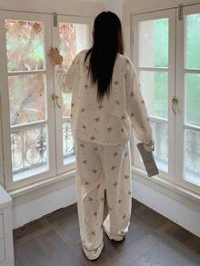 Dazy Plus 2pcs Floral Bow Print Loose Fit Pajama Set, Plus Size Women Autumn Sleepwear, Fall Winter Clothes, Cozy Outfits