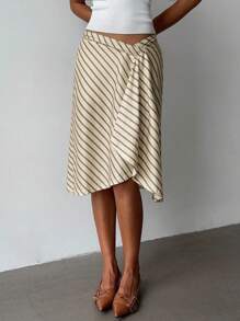 Aloruh Women's Fashionable & Elegant Yellow Striped Asymmetric Super Low Waist Striped Oblique Knee-Length Bodycon Flared Skirt, Suitable For Vacation & Daily Wear