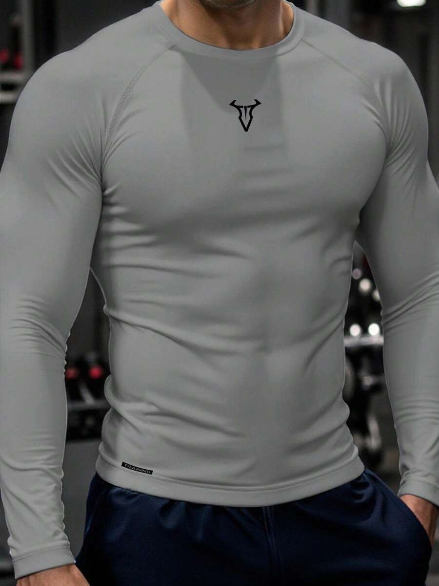 GymBeat Camiseta Esportiva Slim Fit de Manga Longa com Gola Redonda e Impressão de Cabeça de Touro, Casual para Homens, Manga Raglan, Compressão Leve para Academia
