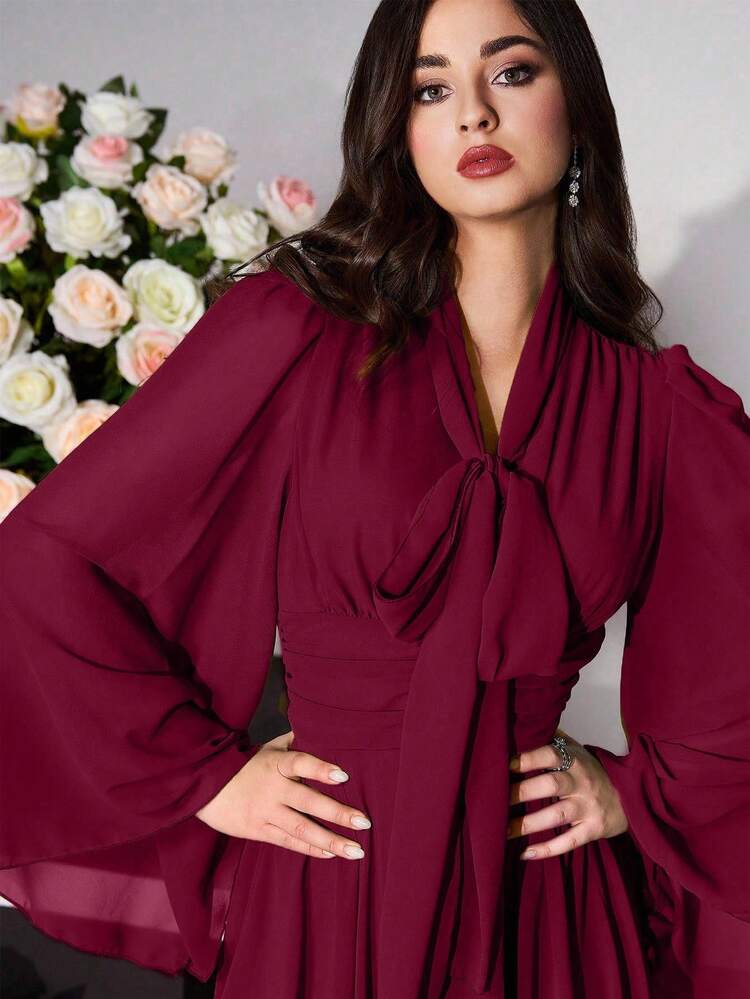 Modelyn Vestido de mujer de unicolor con cuello de nudo, mangas acampanadas y cintura ceñida - Burdeos - Añade 5