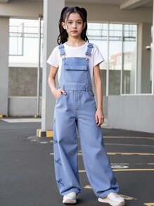 SHEIN 女童蝴蝶结刺绣牛仔背带裤，夏季休闲甜美风格，适合返校季 - 淺色水洗藍 - 查看 1